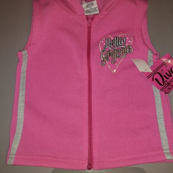 Diva Hello Gorgeous sleeveless vest NWT - Picture 5 of 5